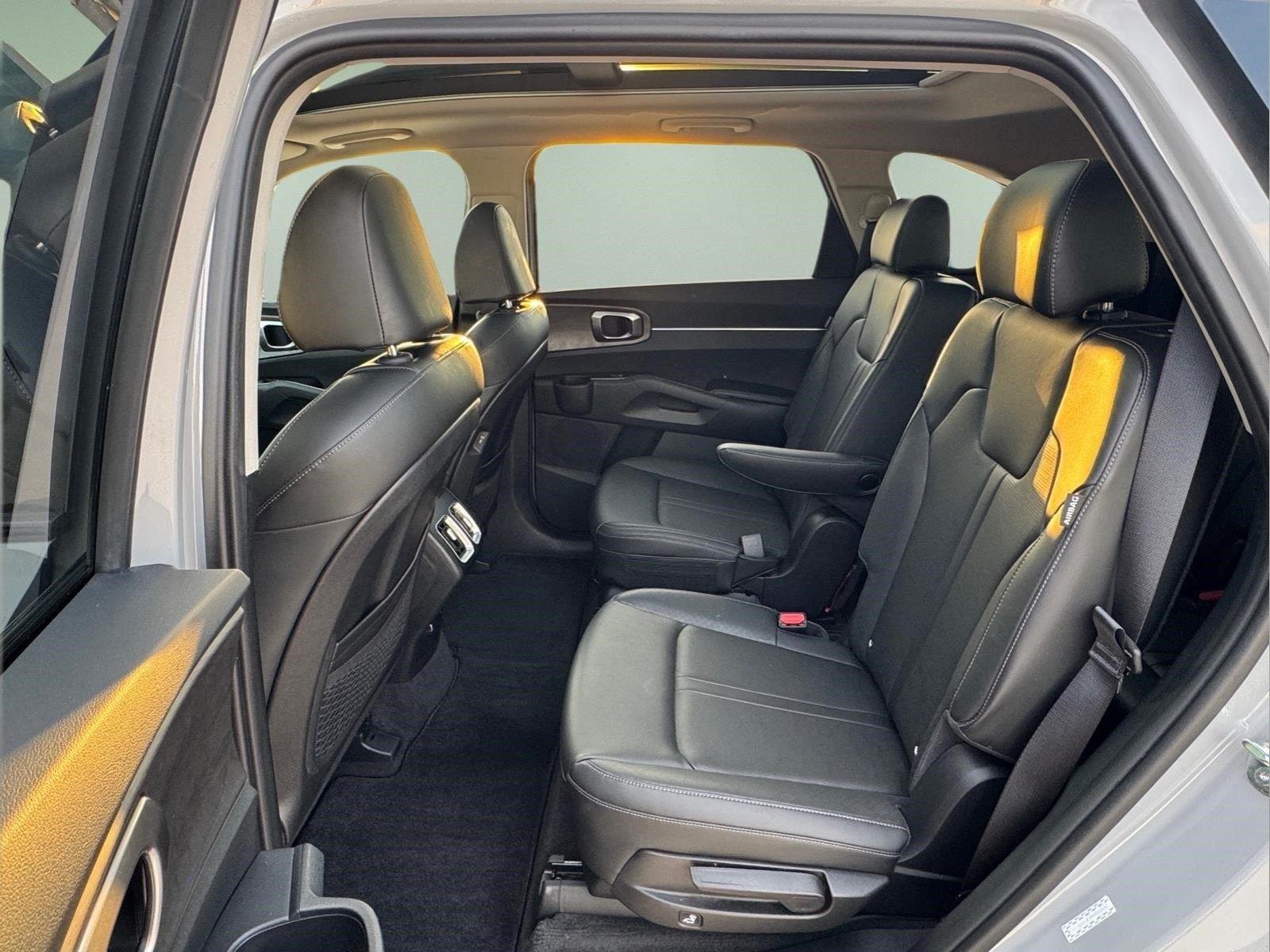 Used 2024 Wolf Gray Kia X-Line EX image 18