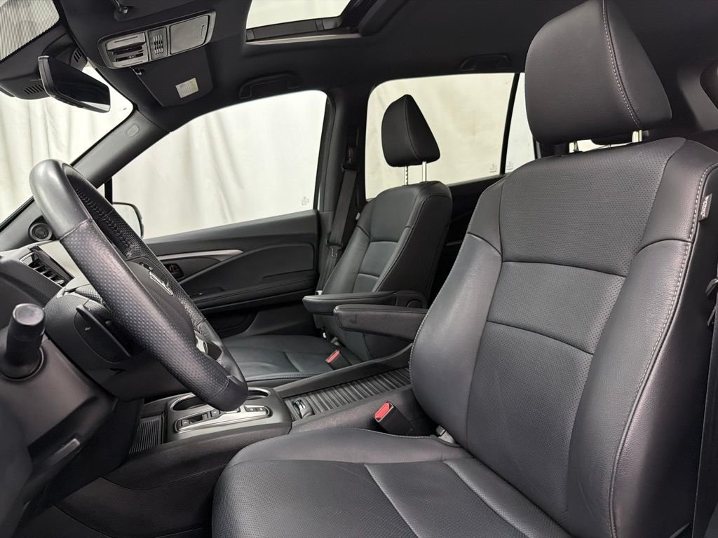 Used 2023 White Honda EX-L image 14
