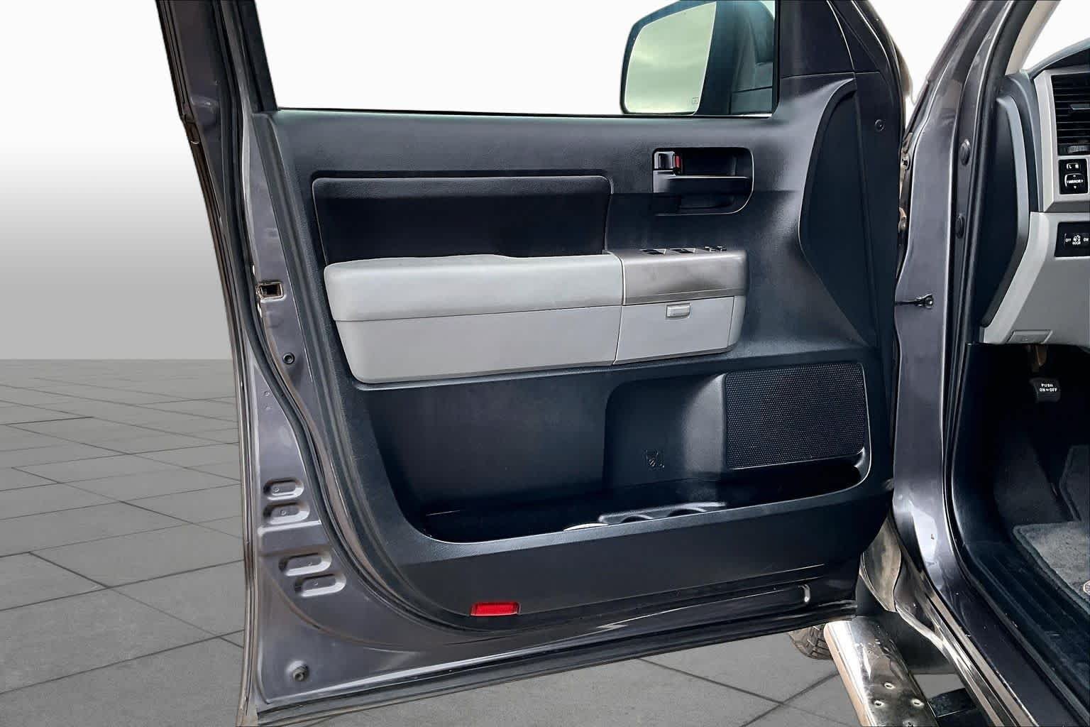 Used 2012 Magnetic Gray Metallic Toyota  image 20