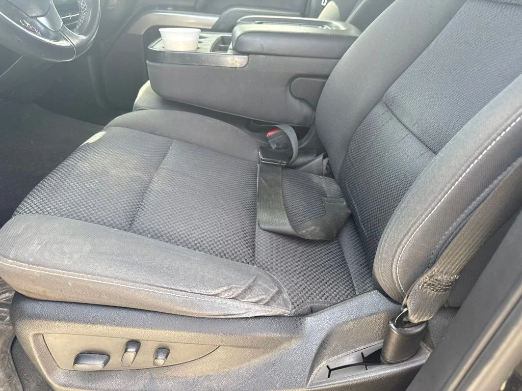 Used 2018 Black Chevrolet LT image 6