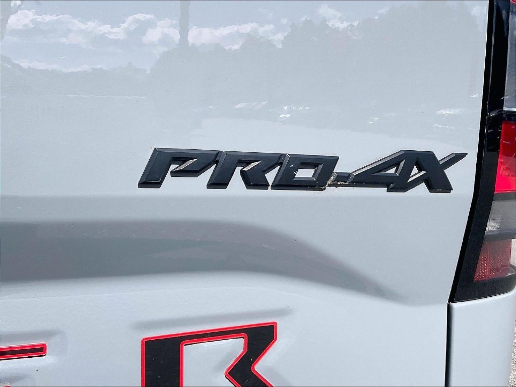 Used 2023 Boulder Gray Pearl Nissan PRO-4X image 27