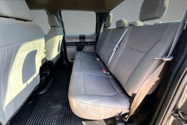 Used 2019 Magnetic Metallic Ford XL image 20