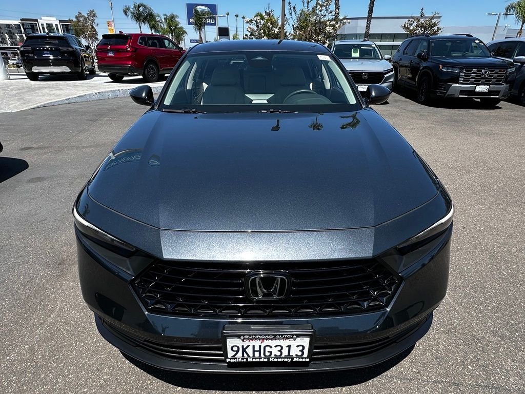 Used 2024  Honda LX image 3