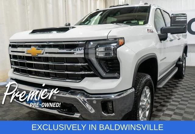 Used 2024 Summit White Chevrolet LTZ image 2