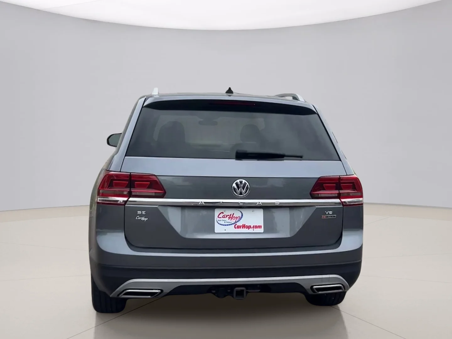 Used 2019 Gray Volkswagon 3.6 image 4