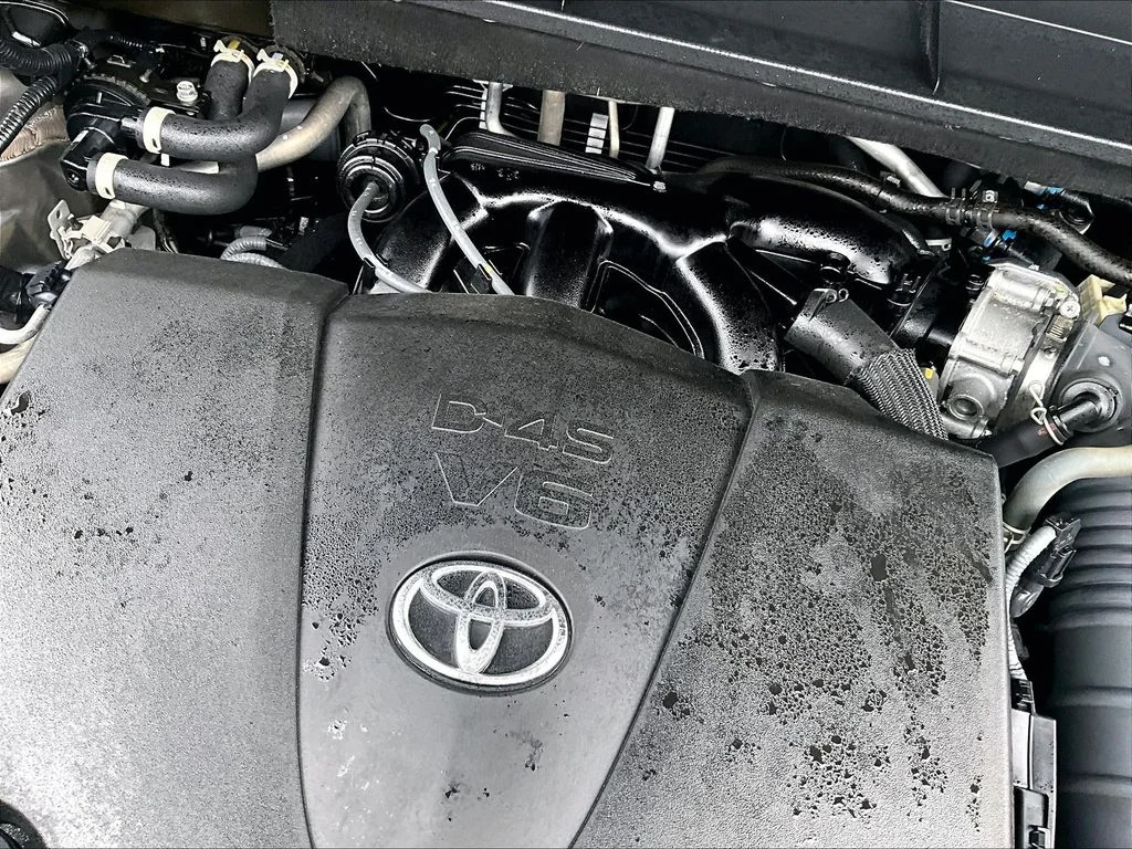 Used 2022 Gray Toyota XLE image 36