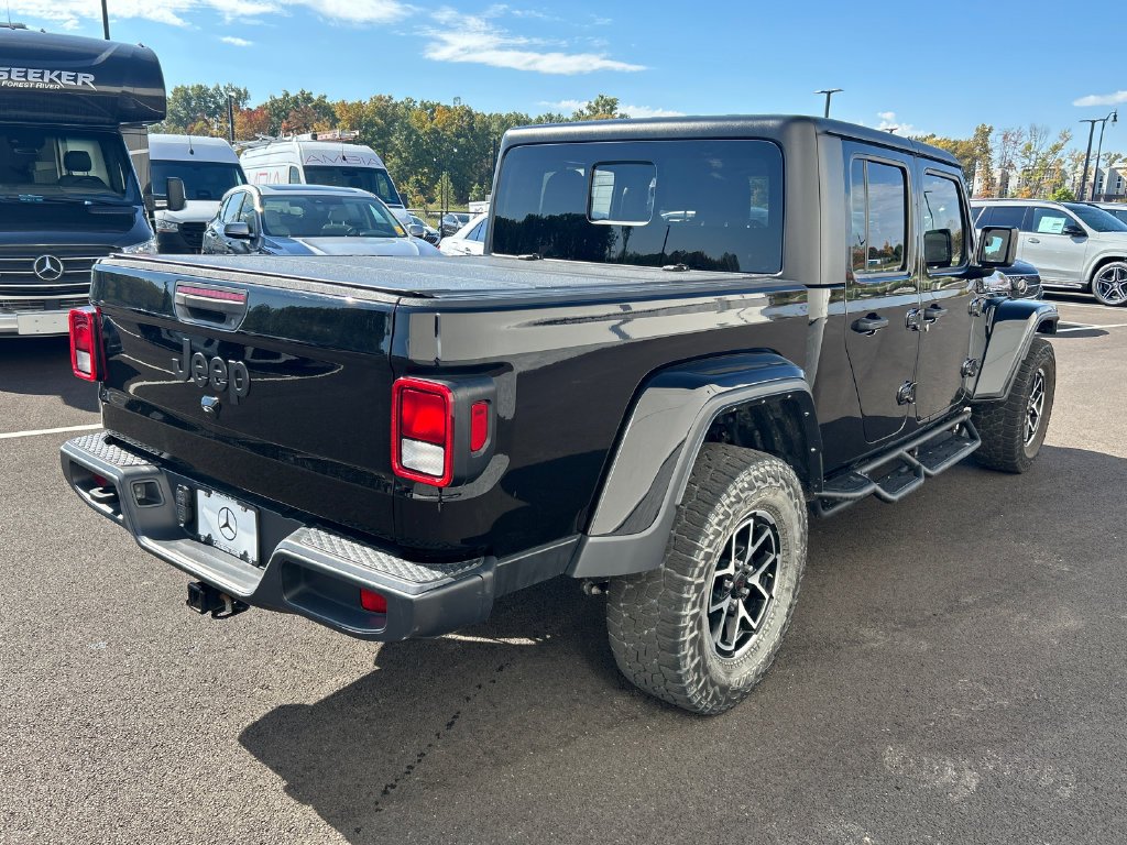 Used 2024 Black Jeep Sport S image 8