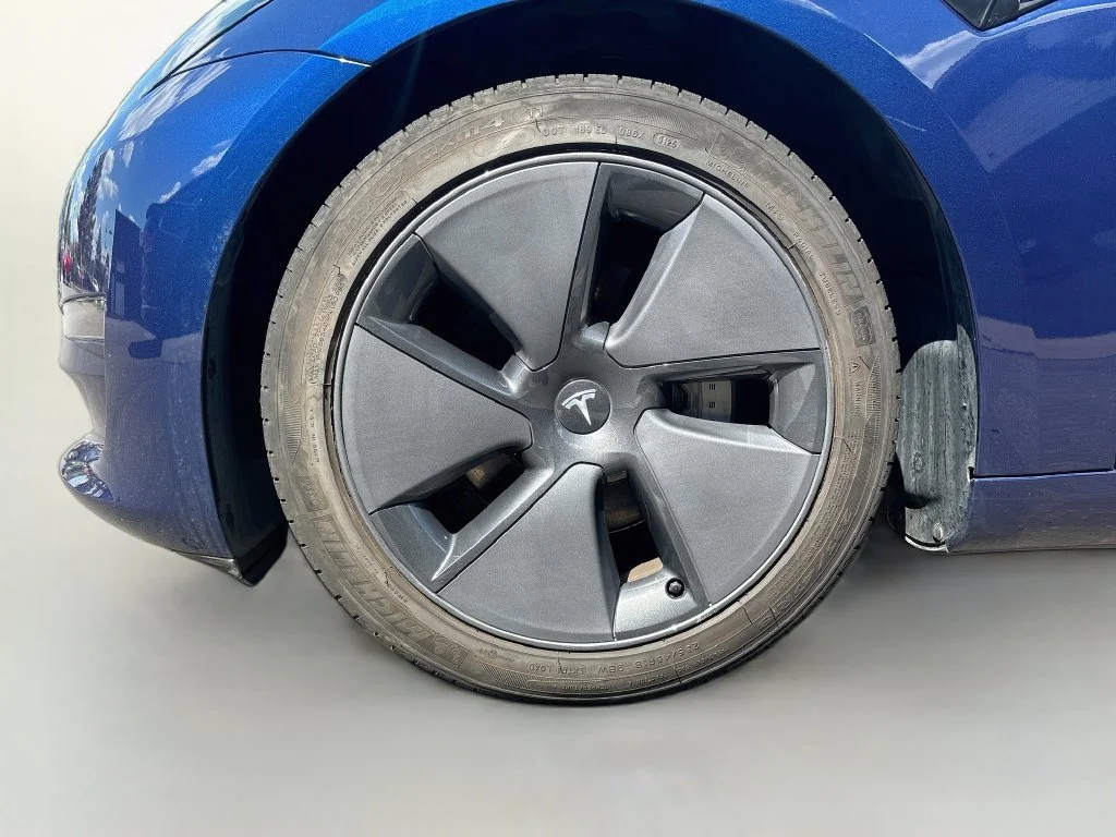 Used 2023 Deep Blue Metallic Tesla Base image 27