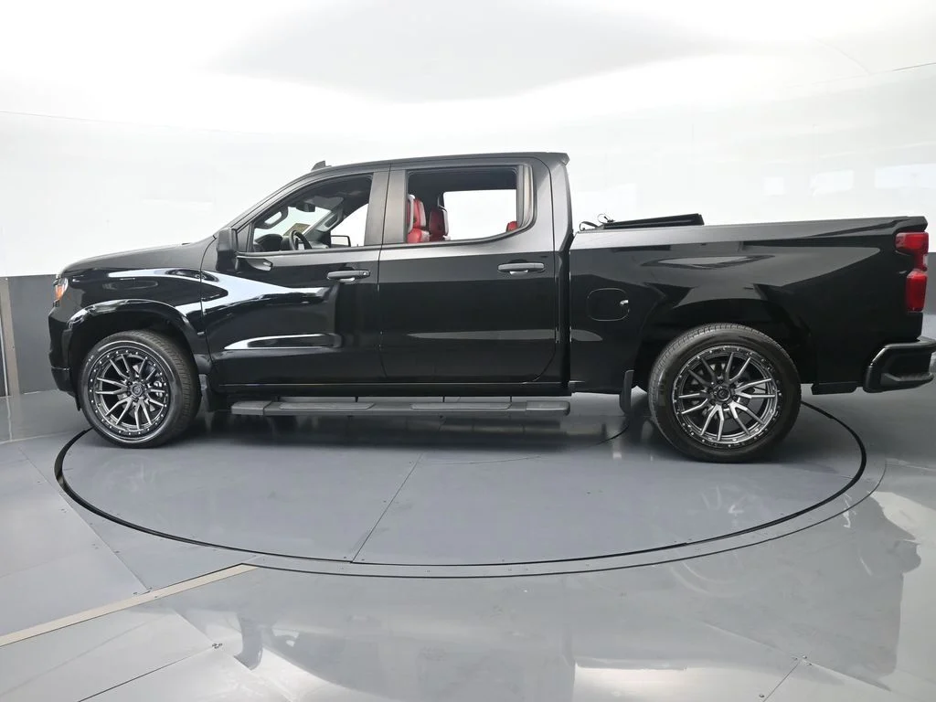Used 2022 Black Chevrolet Custom image 3