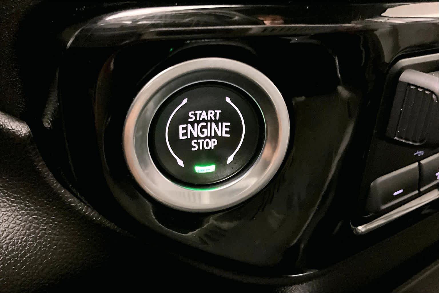 Used 2022 Black Chevrolet LTZ image 31