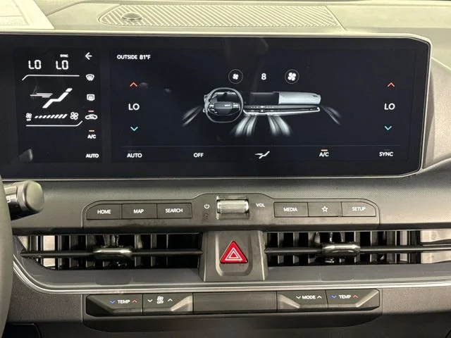 New 2026 Snow White Pearl Kia EX image 18