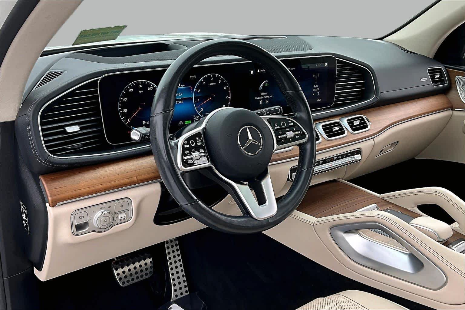 Used 2022 MANUFAKTUR Diamond White Bright Mercedes-Benz GLS 450 image 18
