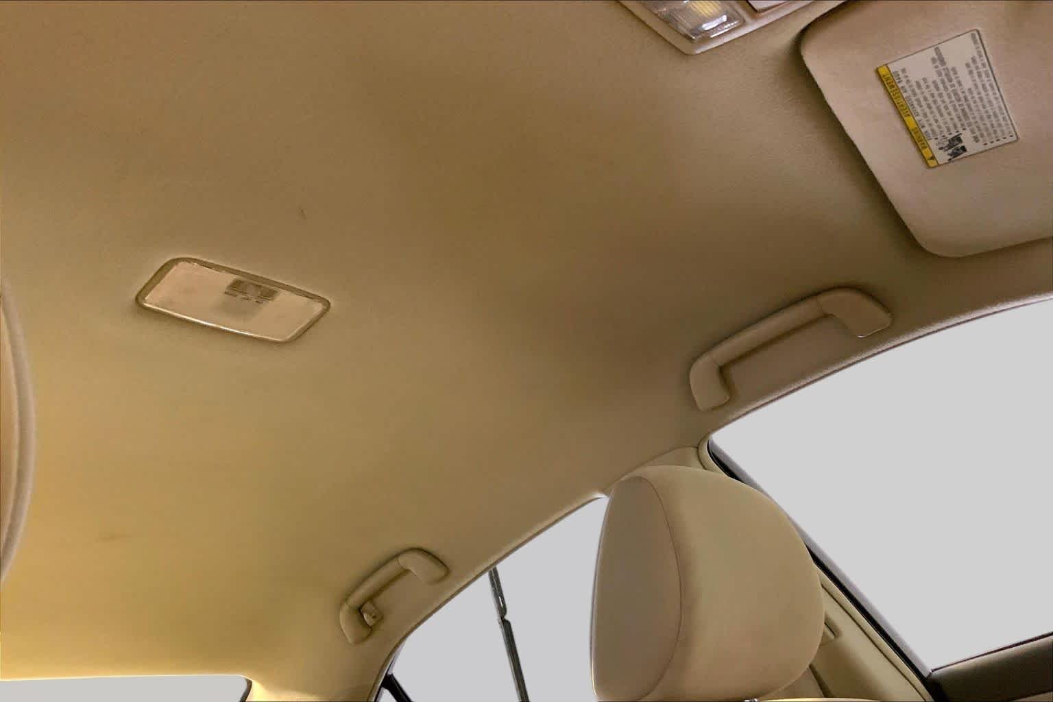 Used 2011 Aloe Green Metallic Toyota LE image 13