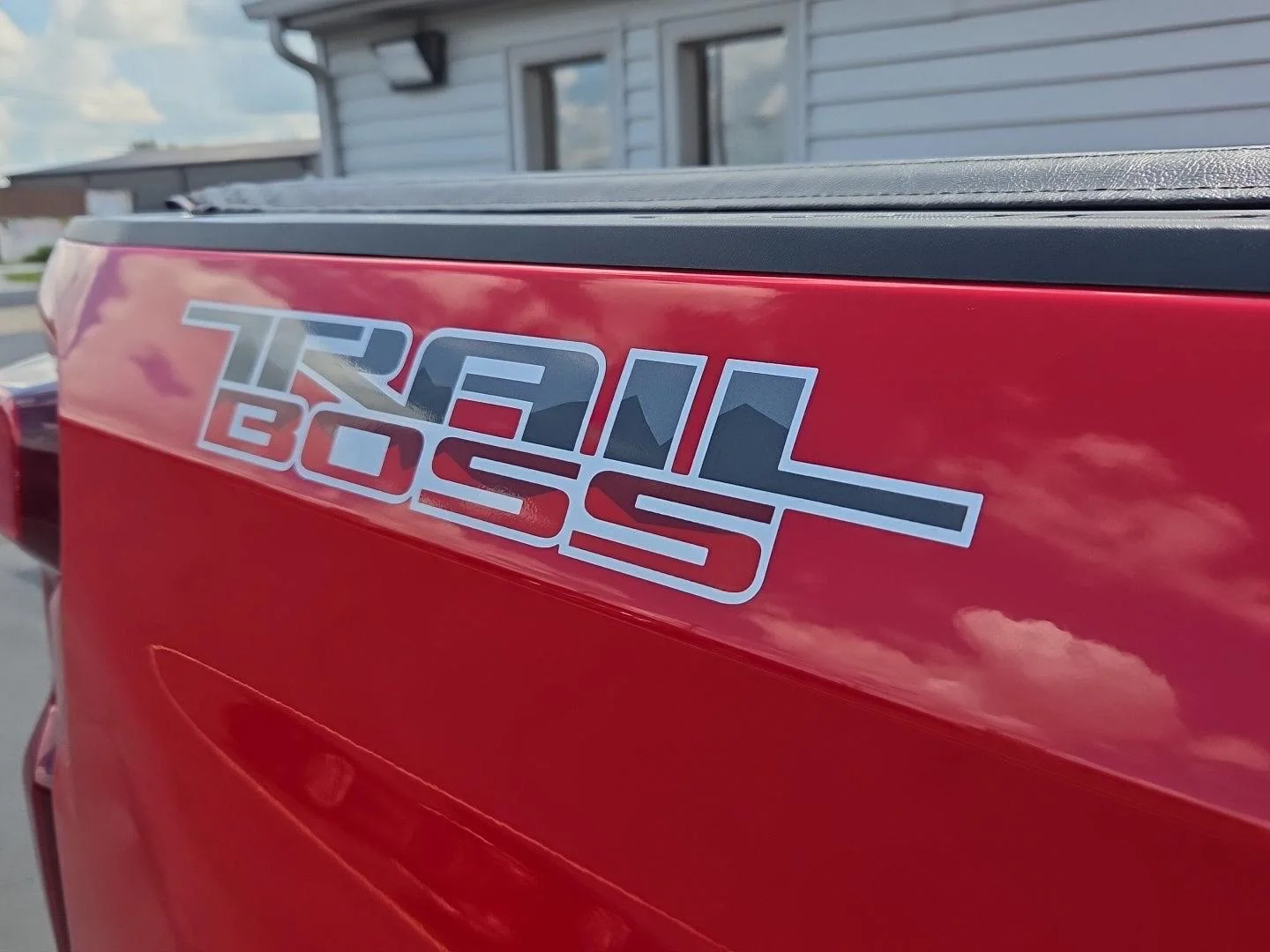 Used 2019 RED HOT Chevrolet Custom Trail Boss image 5