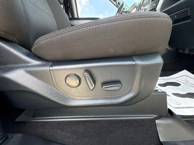 Used 2020 White Ford XLT image 22