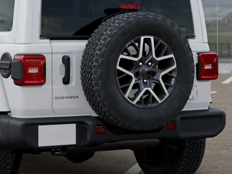 New 2026 Bright White Clear-Coat Exterior Paint Jeep Sahara 4-Door image 39