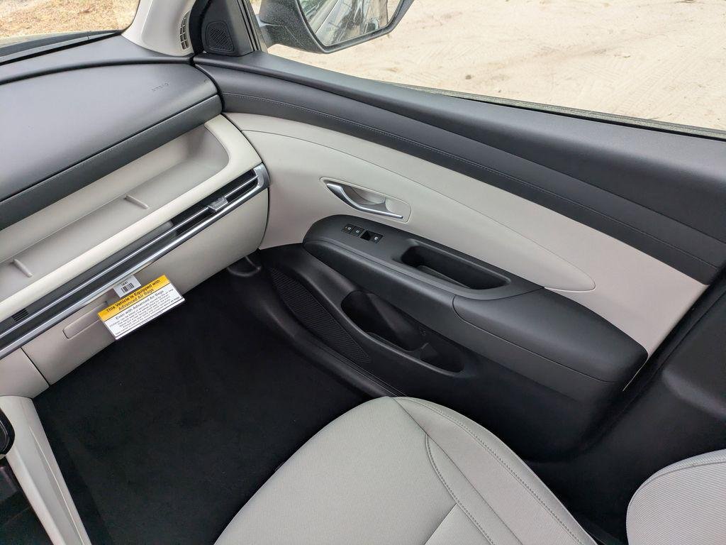 New 2026 Black Hyundai SEL FWD image 18