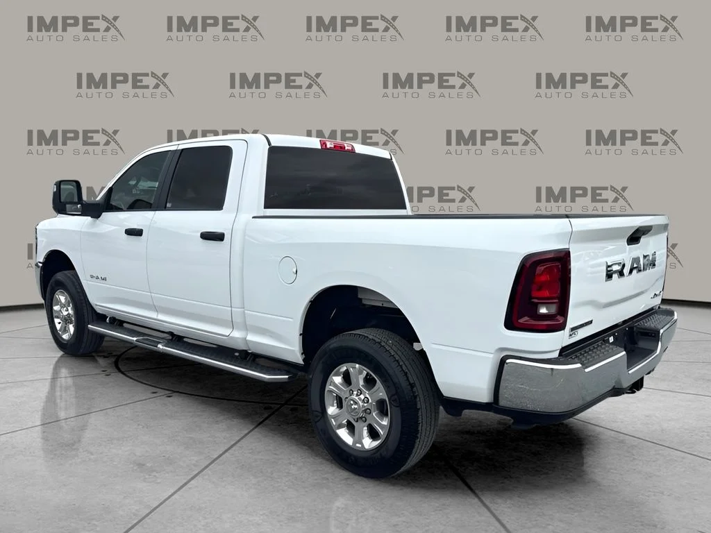 Used 2026 White Ram Big Horn image 3