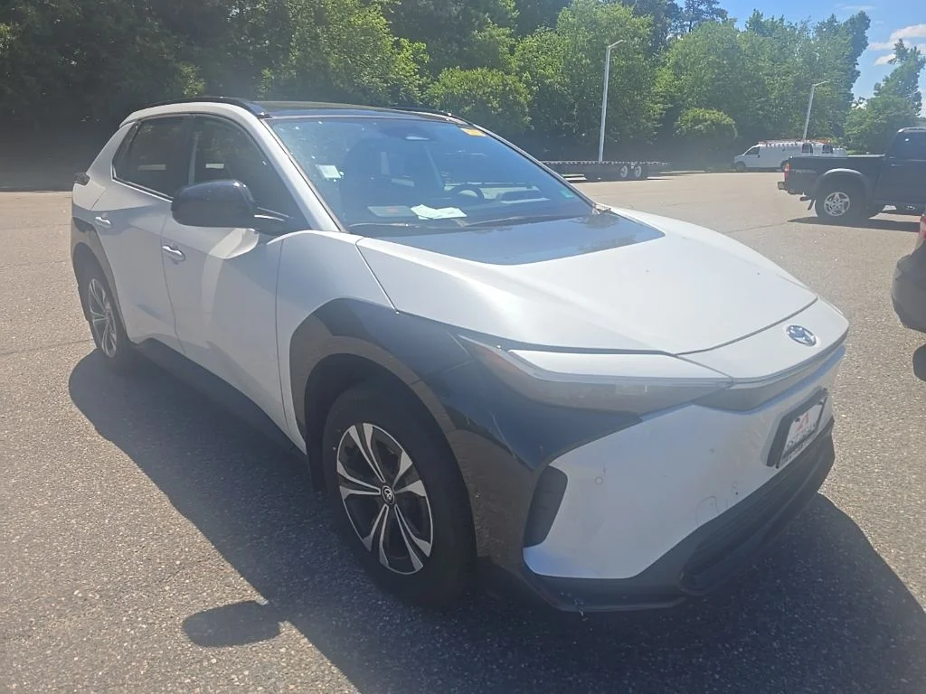 Used 2024 Toyota bZ4X XLE with VIN JTMABACA6RA087290 for sale in Chesapeake, VA