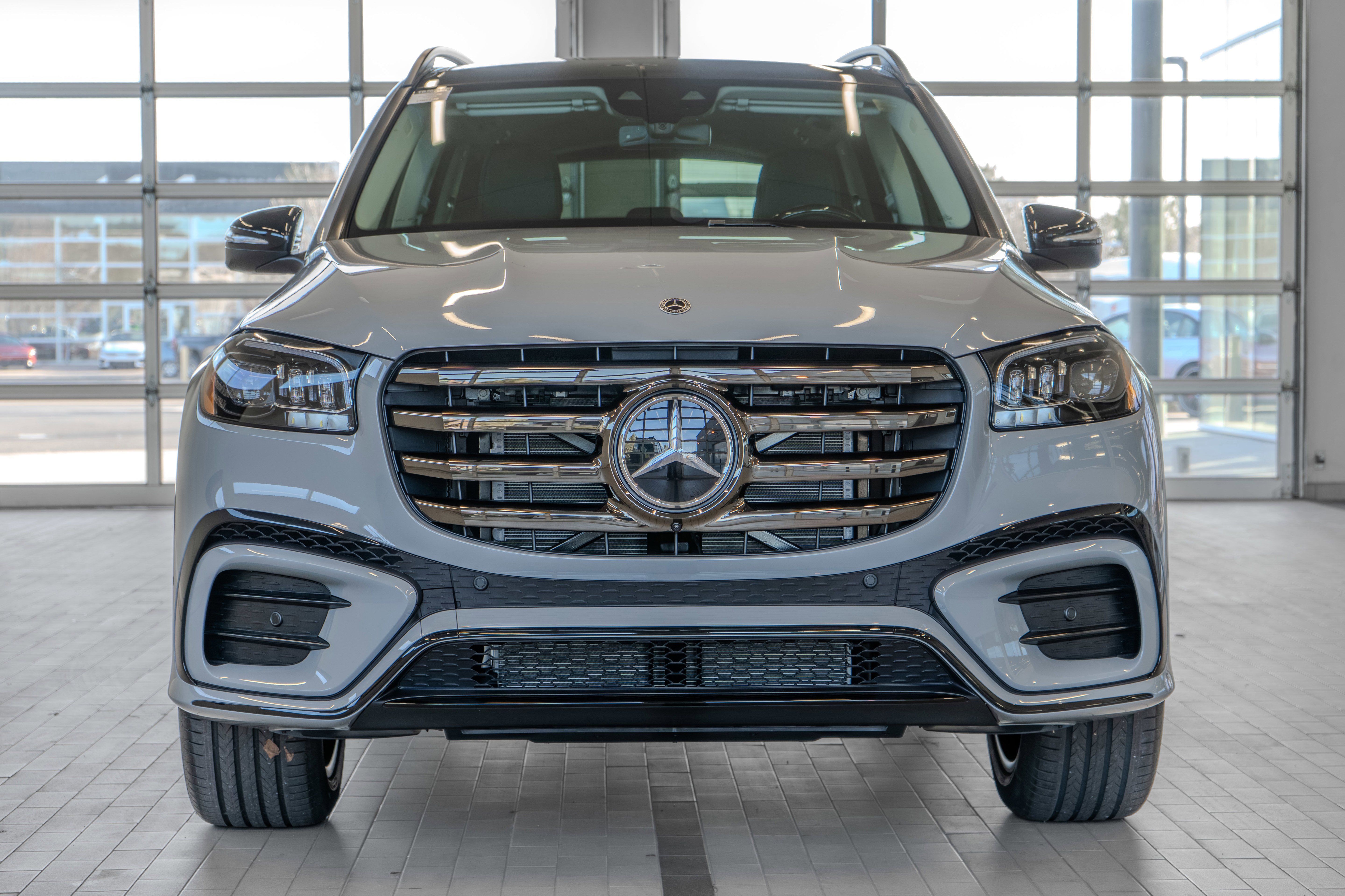 New 2026 MANUFAKTUR Alpine Grey Mercedes-Benz GLS 450 image 47
