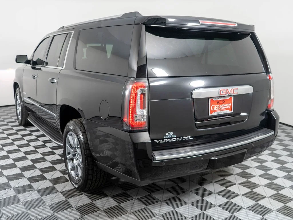 Used 2017 Black GMC Denali image 4