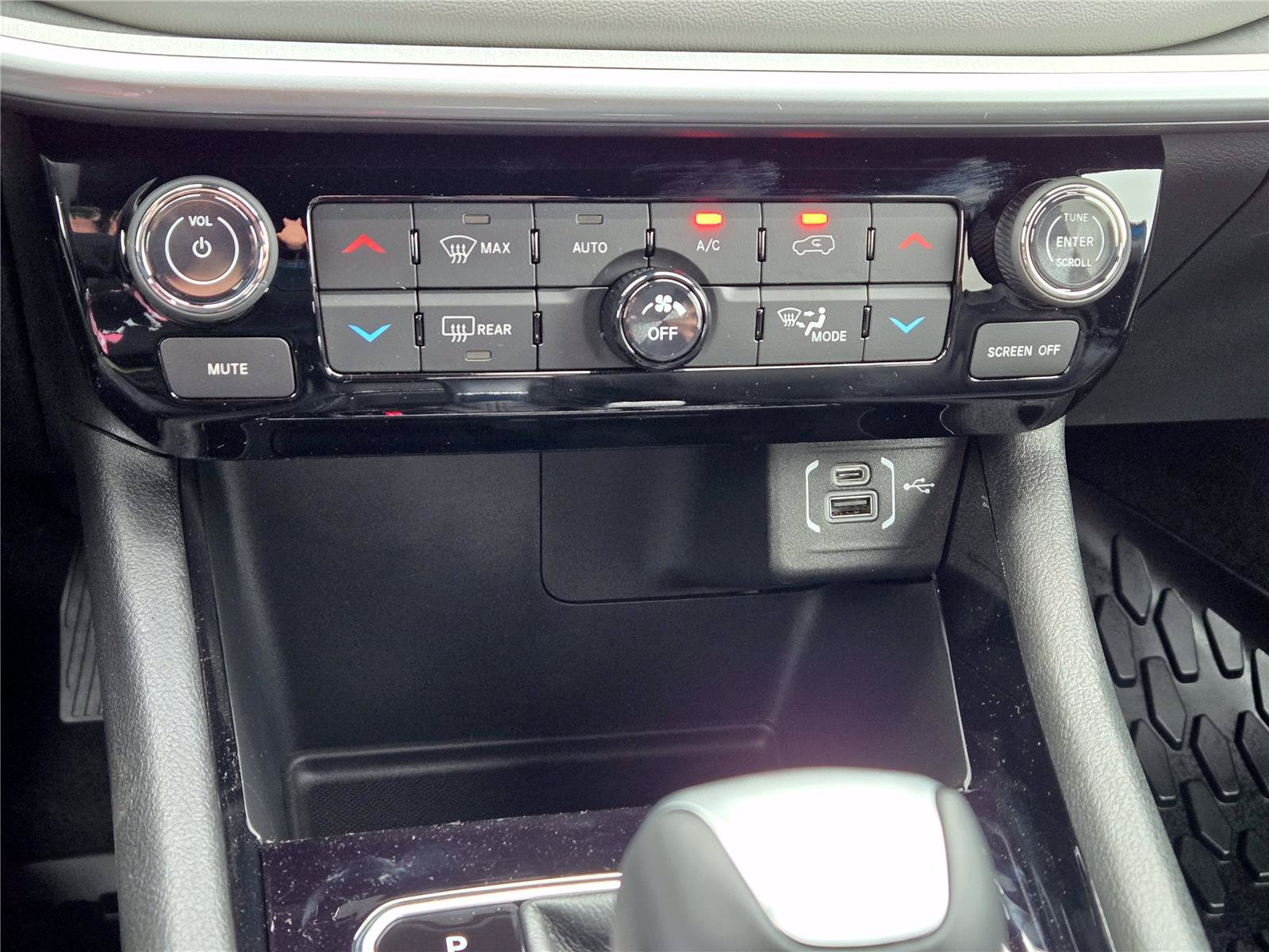 New 2026 Hydro Blue Pearlcoat Jeep Limited image 28
