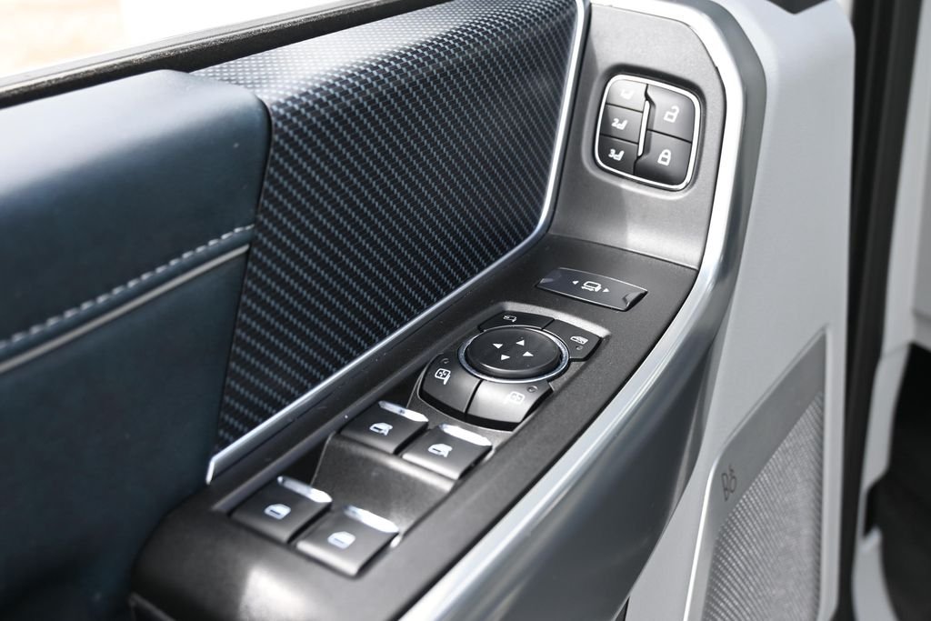 Used 2024 White Metallic Ford Limited image 22
