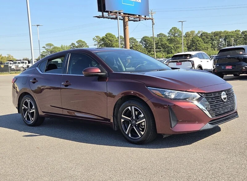 Used 2025 Rosewood NISSAN SV CVT image 5