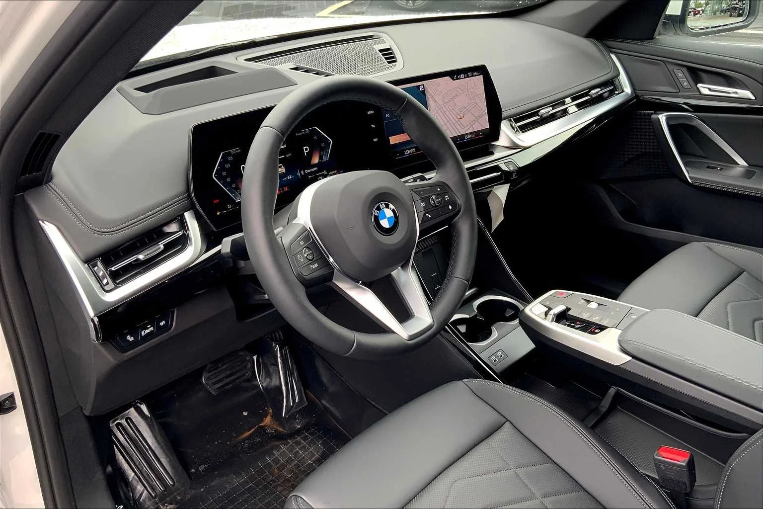 2025 BMW X1 28i - Photo 7