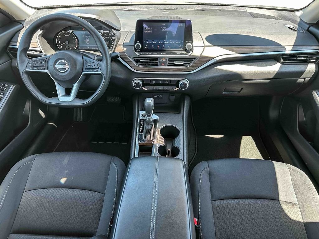 2025 Nissan Altima SV - Photo 11