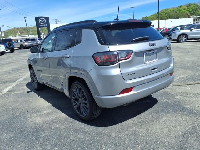 Used 2023 Silver Jeep Limited image 7