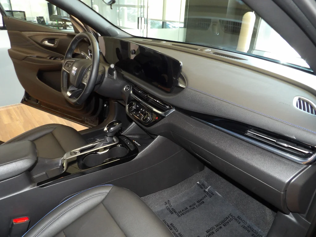 Used 2025 Ebony Twilight Metallic Buick Sport Touring image 13