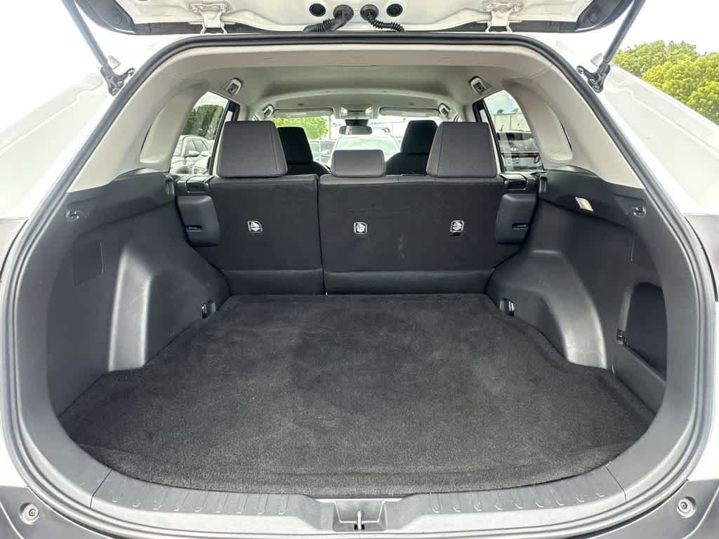 Used 2025 Ice Cap Toyota LE image 12