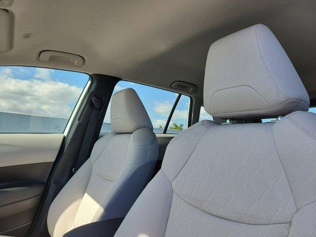 Certified Used 2023 WIND CHILL PEARL Toyota  image 18