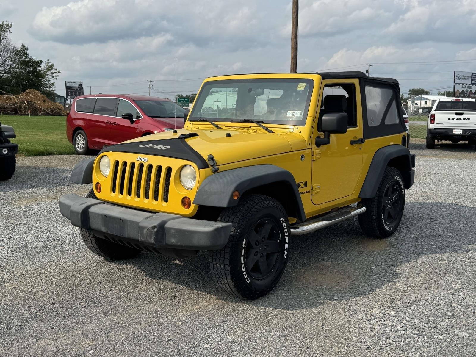 Used 2008 Detonator Yellow Jeep X image 20