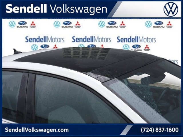 Used 2020 White Volkswagen R-Line image 4