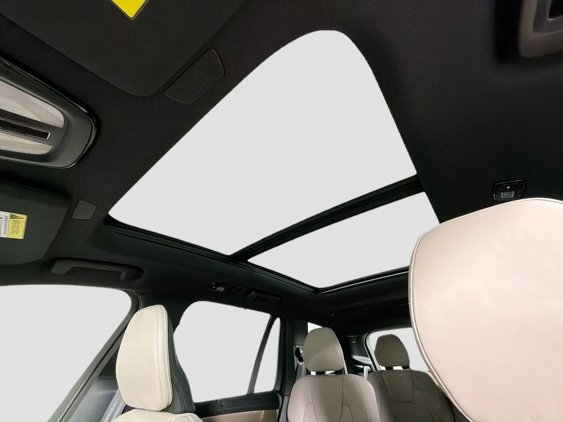 New 2026 Crystal White Volvo Ultra image 20