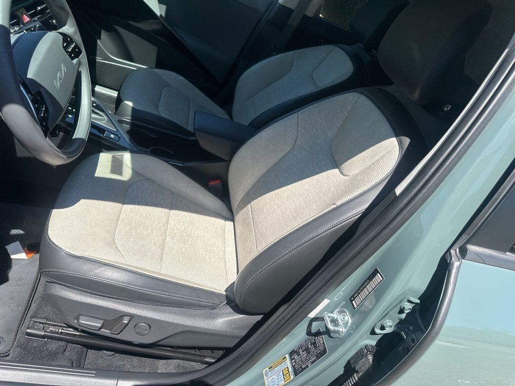 Used 2023 Green Kia SX Touring image 10
