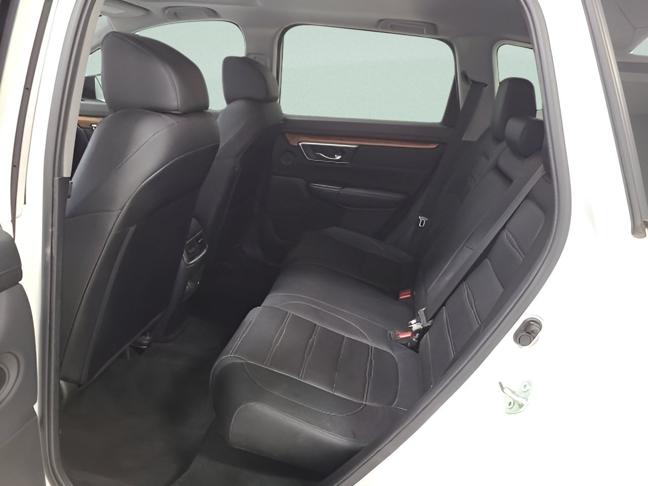 2021 Honda CR-V Touring - Photo 18