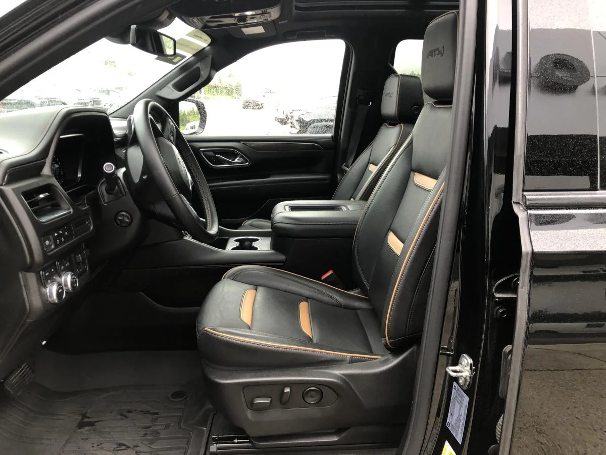 Used 2023 Black GMC 4wd 4dr At4 image 12