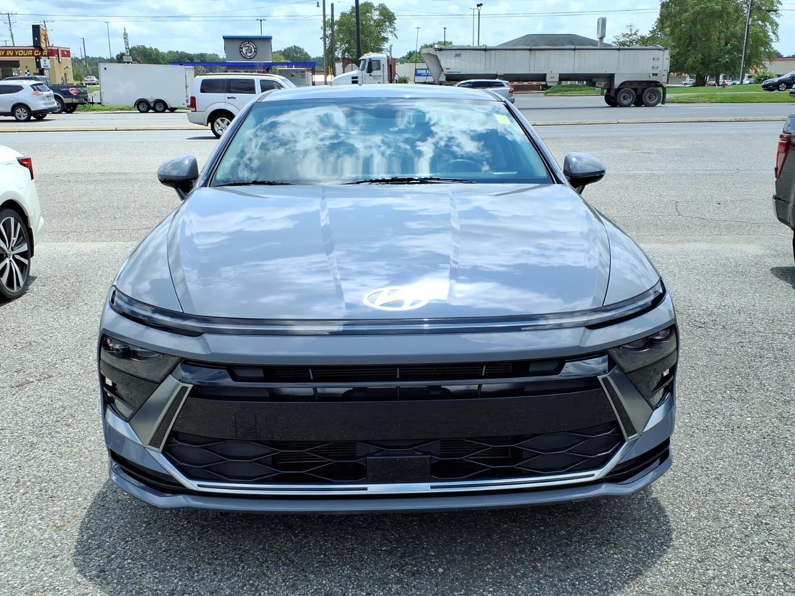 Used 2024 Transmission Blue Hyundai SEL image 2