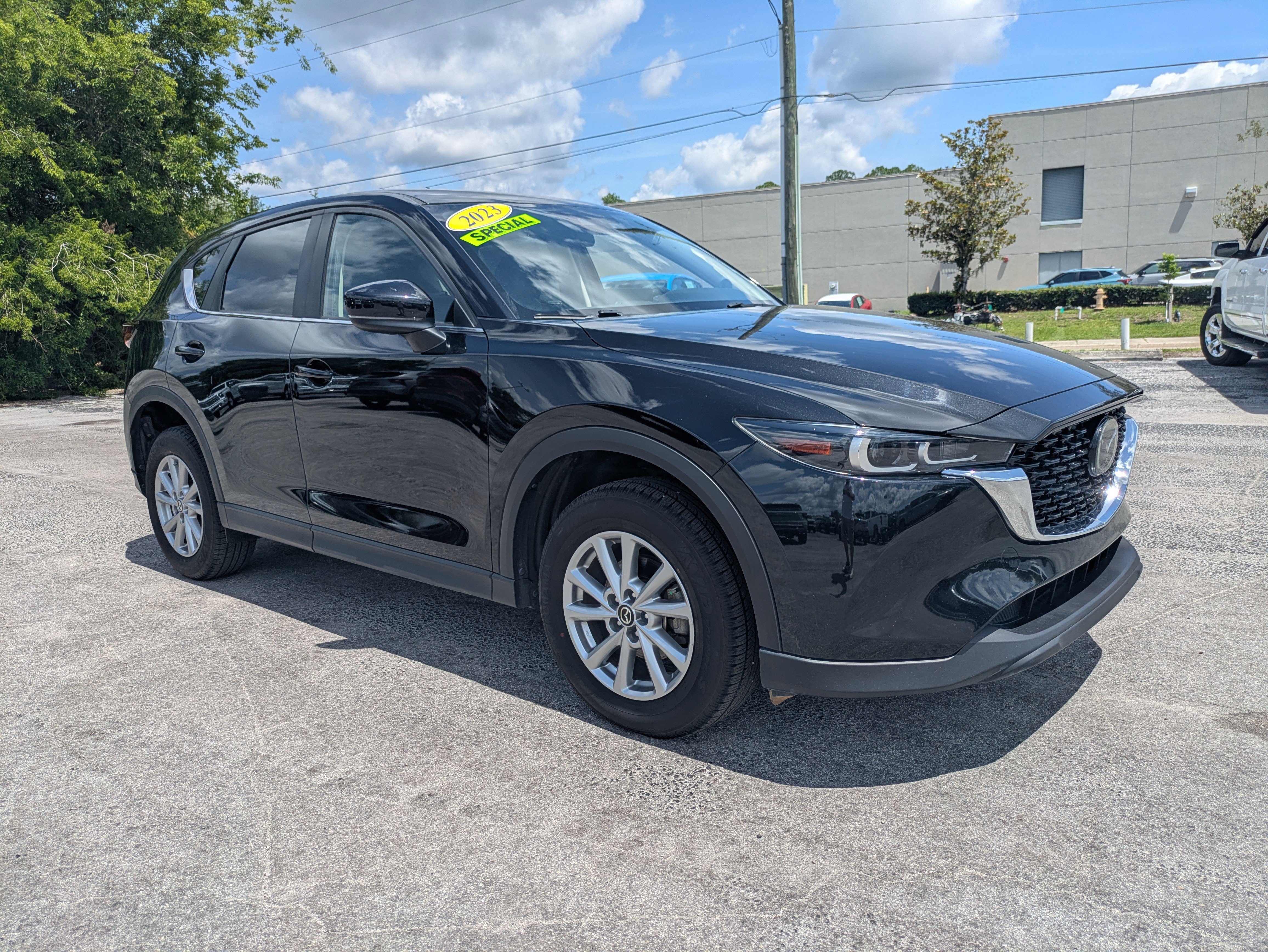 2023 Mazda CX-5 S Select Package Auto AWD's photo