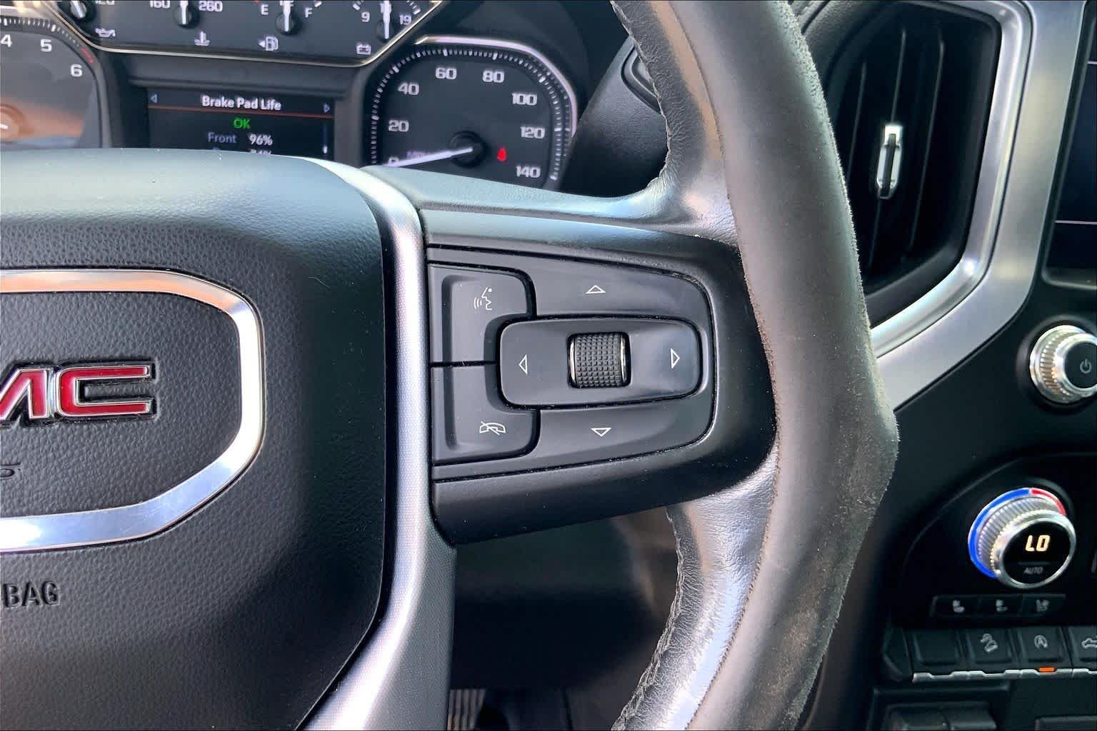 Used 2019 SUMMIT WHITE GMC SLT image 24