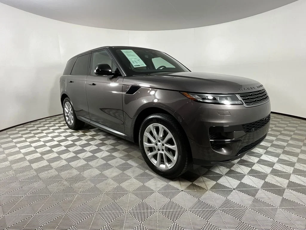 Used 2024 Brown Land Rover SE image 6