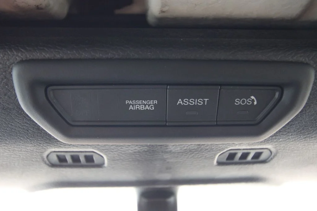 Used 2022 Green Jeep Sport image 36
