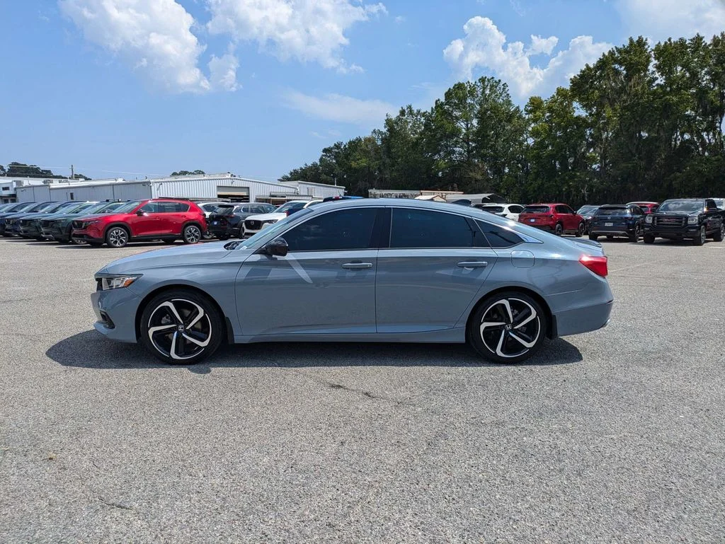 Used 2022  Honda Sport 2.0T image 7