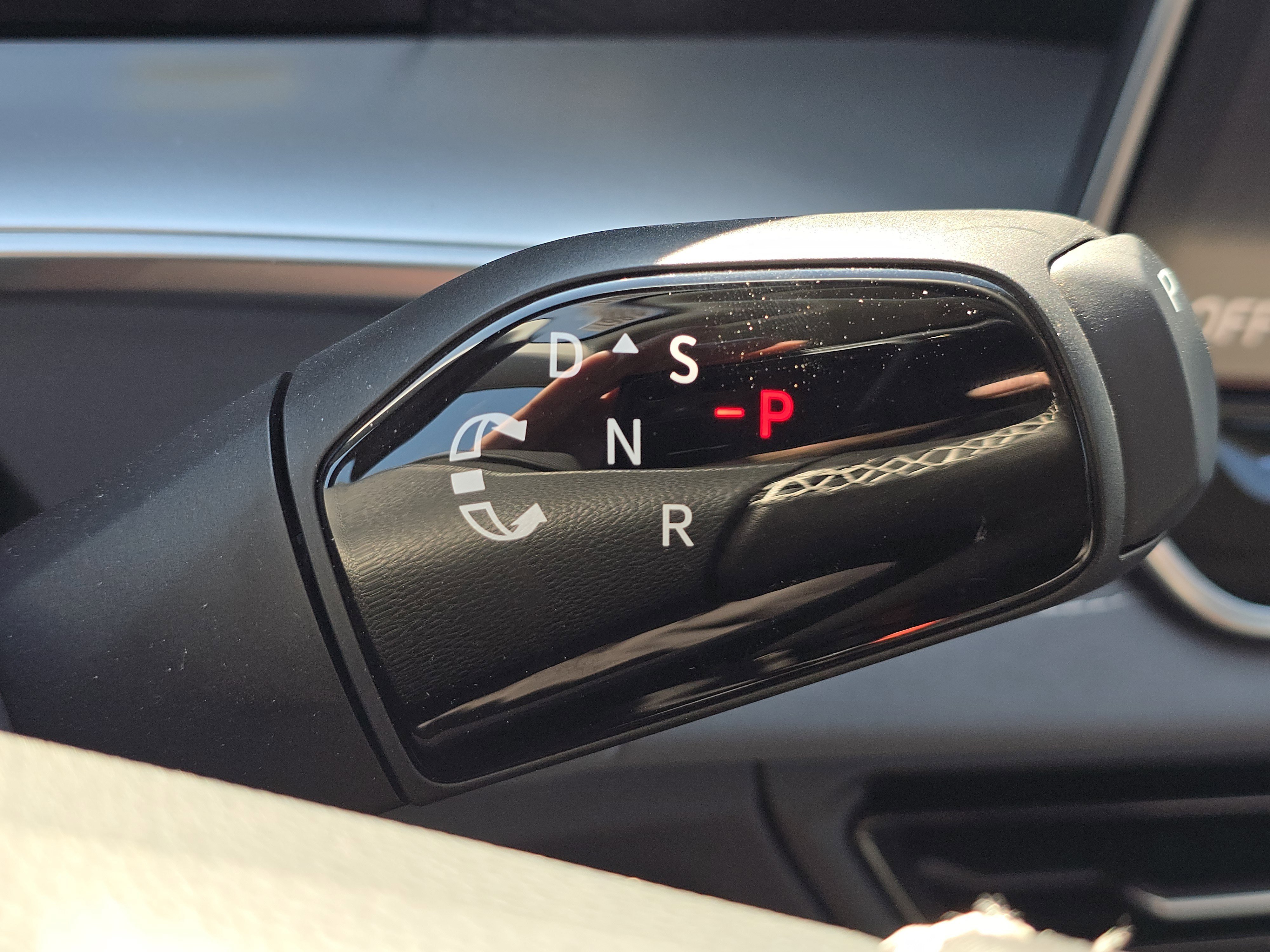 New 2026 Deep Black Pearl Volkswagen SE image 26