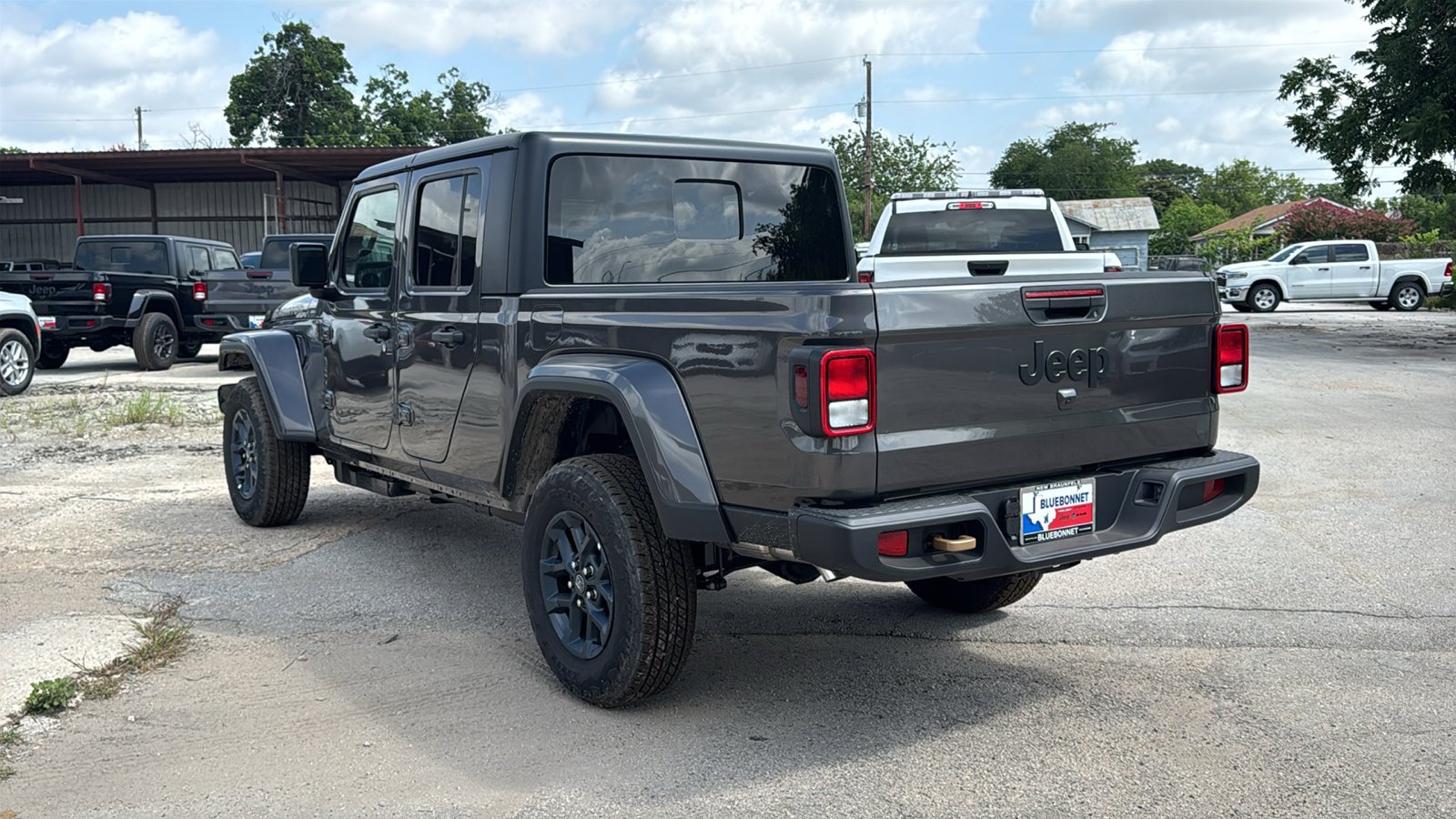 New 2026 Granite Crystal Metallic Clear-Coat Exterior Paint Jeep 85th Anniversary Edition image 7