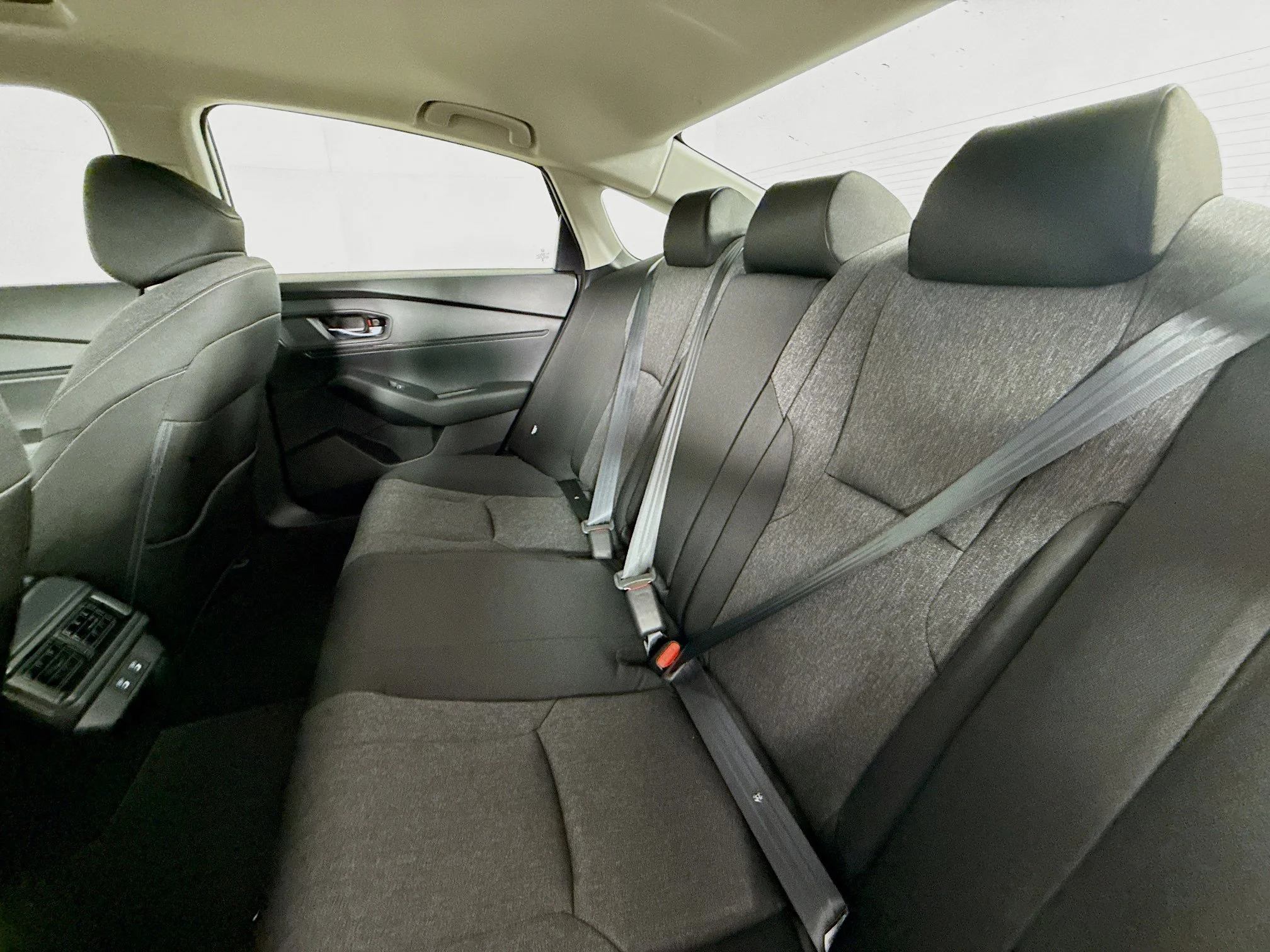 2025 Honda Accord SE - Photo 21