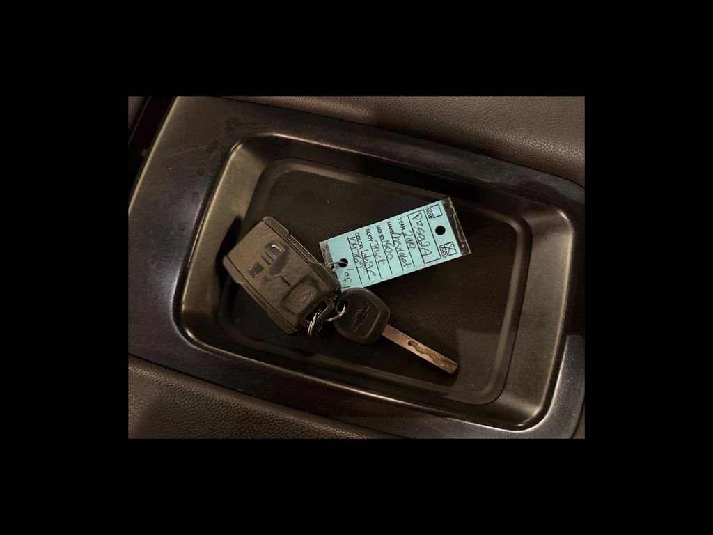 Used 2019 White Chevrolet LT image 26